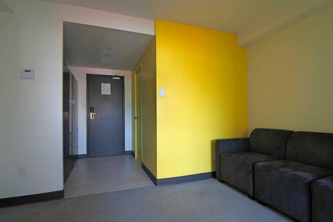 Parkside Student Residence Downtown Toronto Exterior photo
