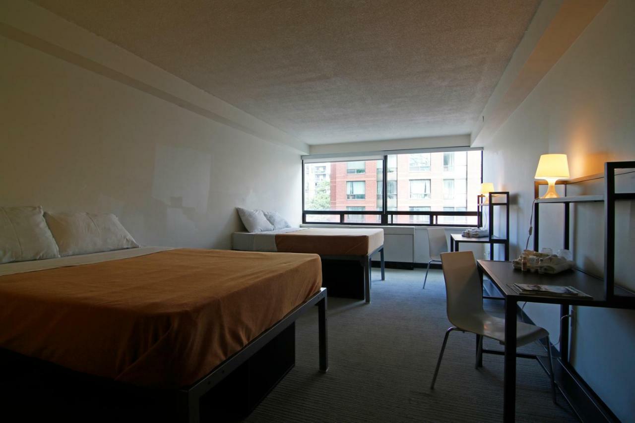 Parkside Student Residence Downtown Toronto Exterior photo